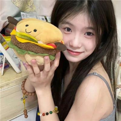 女儿别哭,妈妈爱你