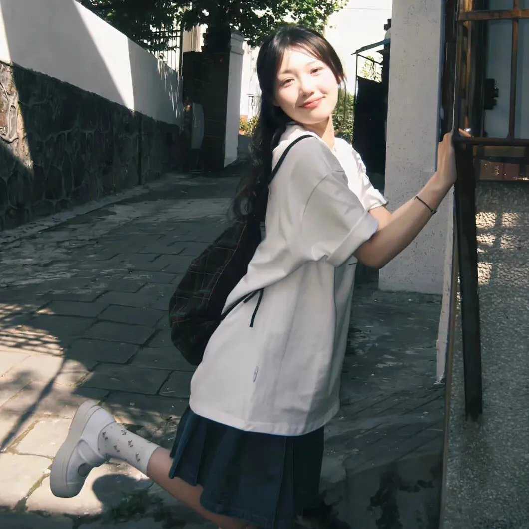 蕾哈娜内衣秀4